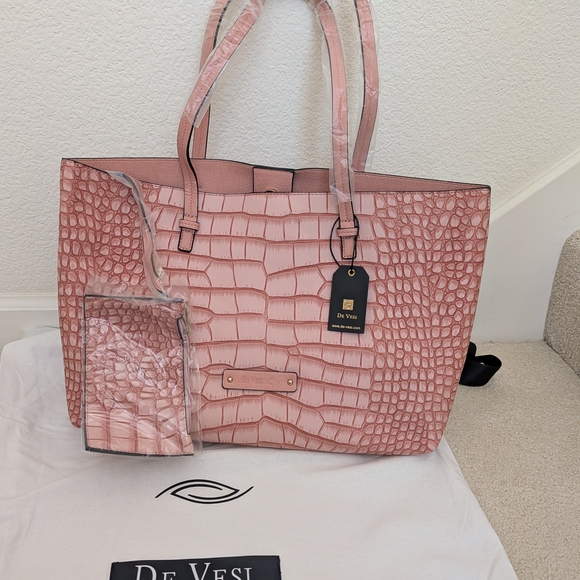 De Vesi Pink Crocodile Embossed Tote Bag - Picture 2 of 6